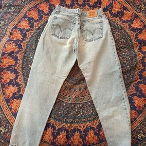 550 relaxed fit Levi’s jeans